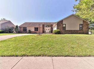 2913 Prairie Meadow Dr, Champaign, IL