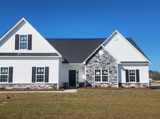 2016 Sharpnose St, New Bern, NC 28562