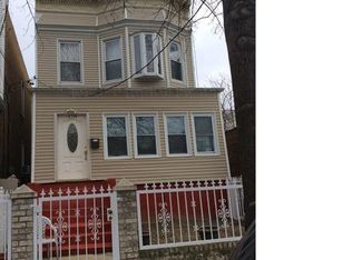 4368 Carpenter Ave, Bronx, NY 10466