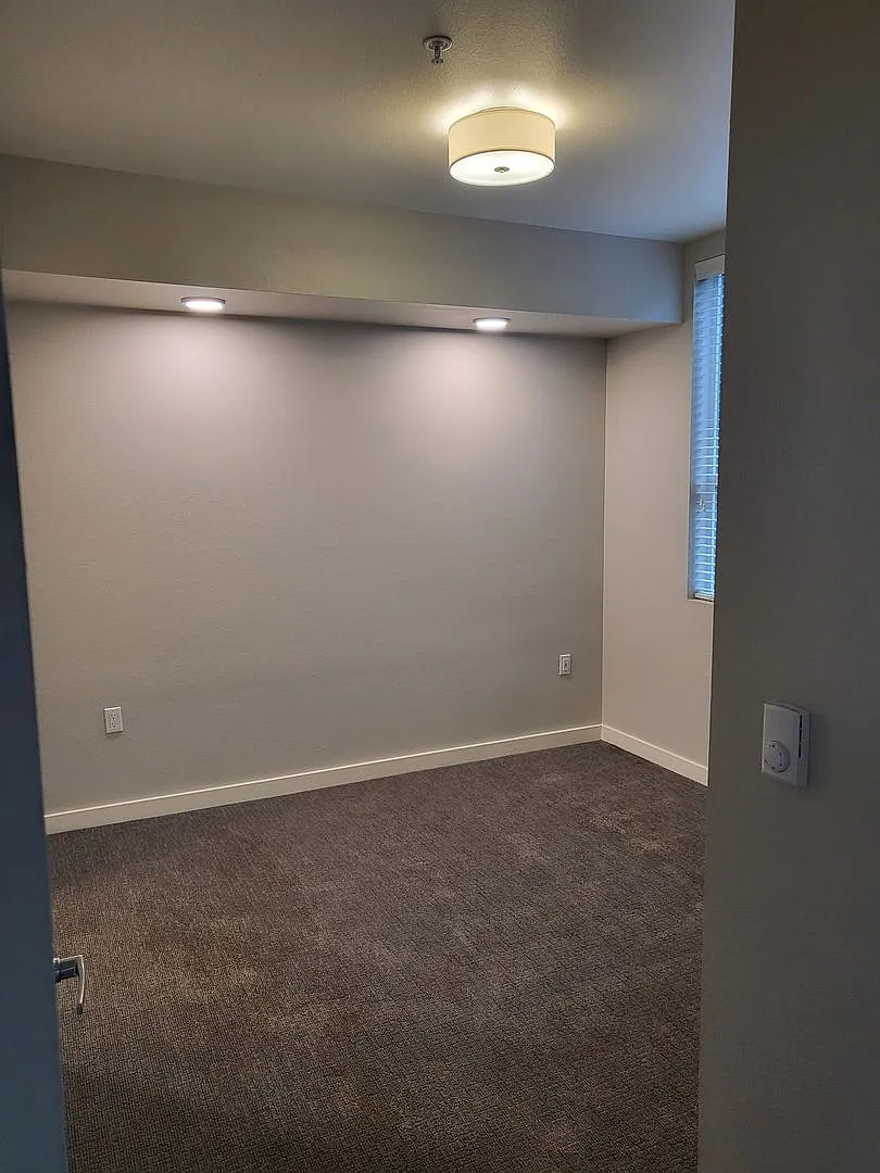 Pacific Ridge Apartments — Photo 4