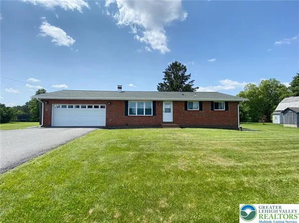 3111 Pheasant Dr, Northampton, PA 18067