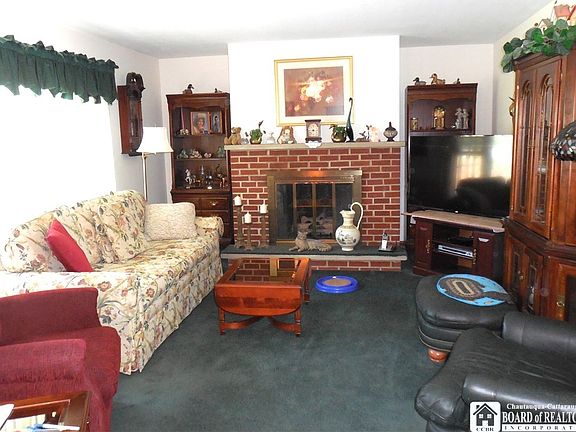 3rd image of 205 E Virginia Blvd