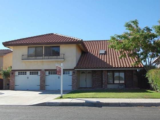 2nd image of 18001 Mariner Dr