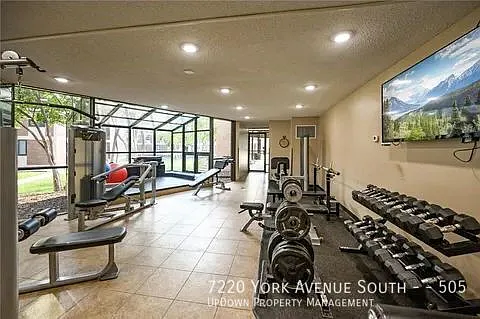 7220 York Ave S #505 — Photo 32