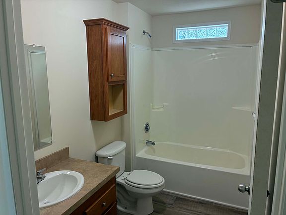 5th image of 6235 Sheldon St #304