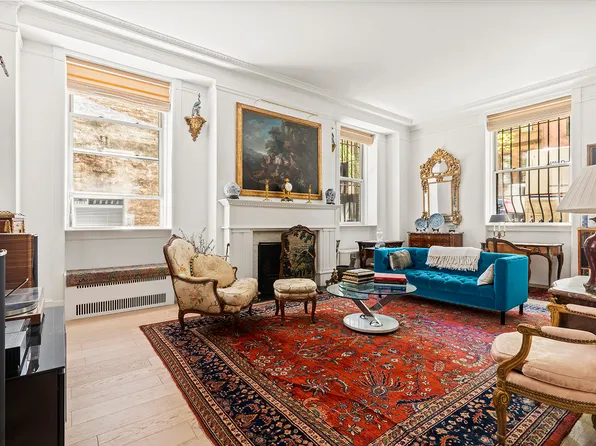 246 West End Avenue image 1 of 10