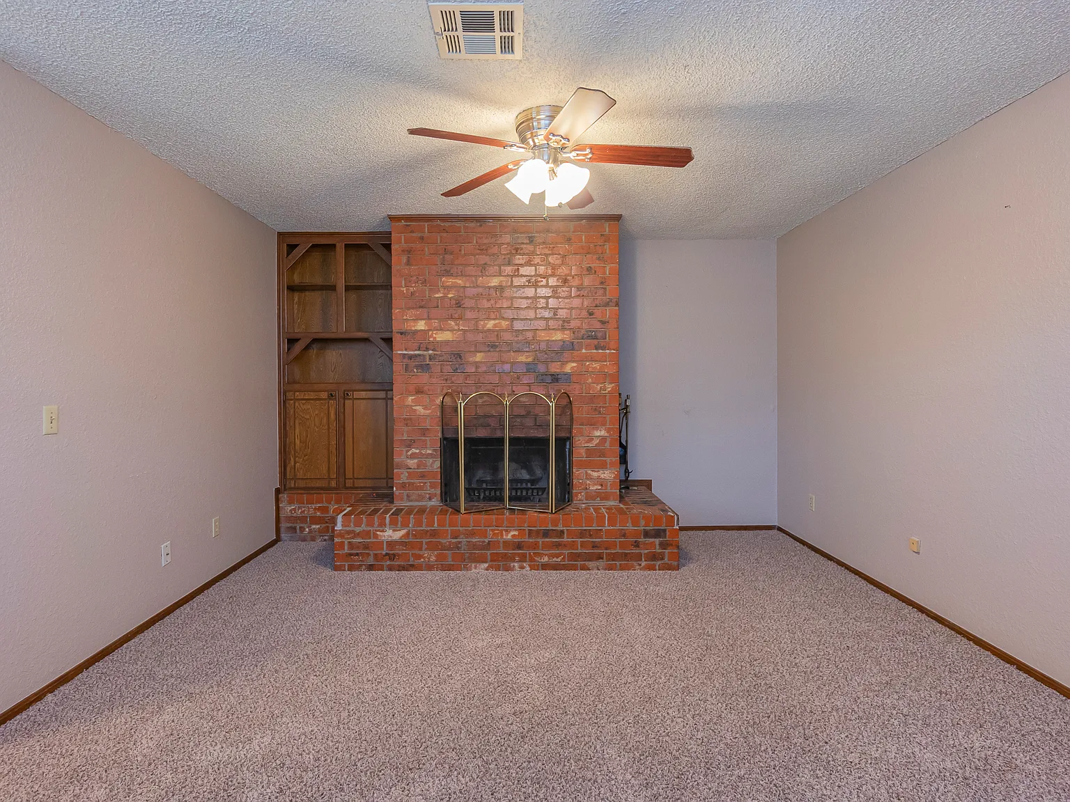 2 bed, 1018 sqft, $1,195 — Photo 3