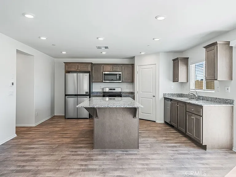30547 Operetta St — Photo 6