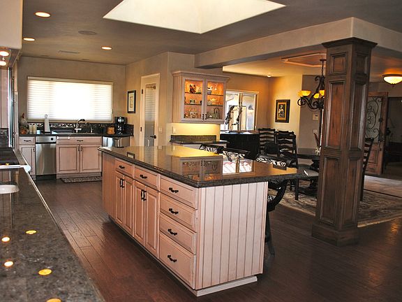 4th image of 15 Bodega Bay Dr