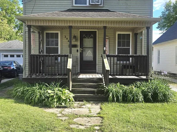 394 W Maple St, Canton, IL 61520