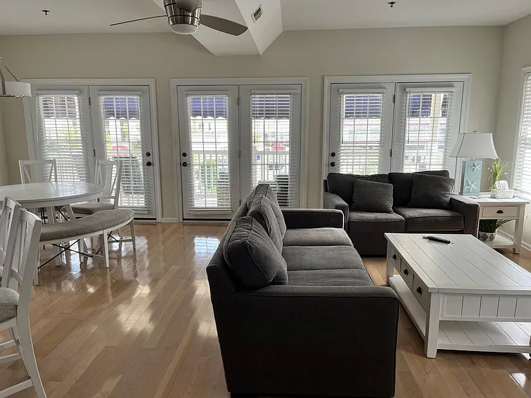 1224 Ocean Ave #2 — Photo 18