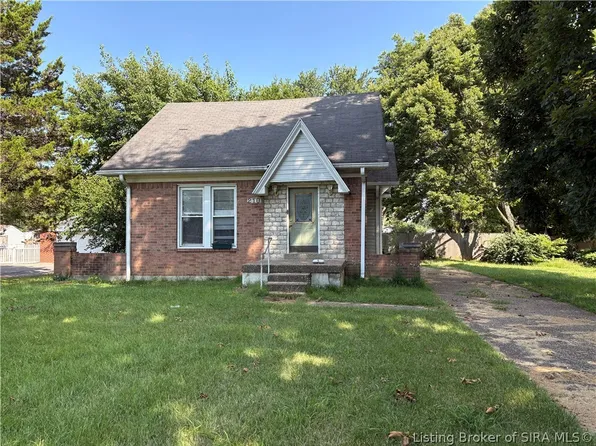 210 Altra Drive, Clarksville, IN 47129