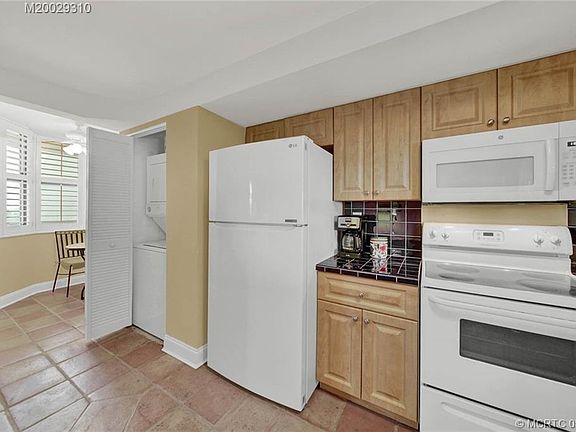 4th image of 9500 S Ocean Dr APT 608