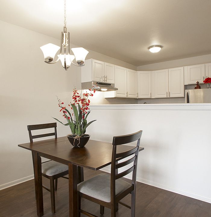 1st image of 905 Burnside Ave #L1