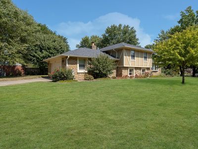 1624 Secretariat Ln, Indianapolis, IN, 46217