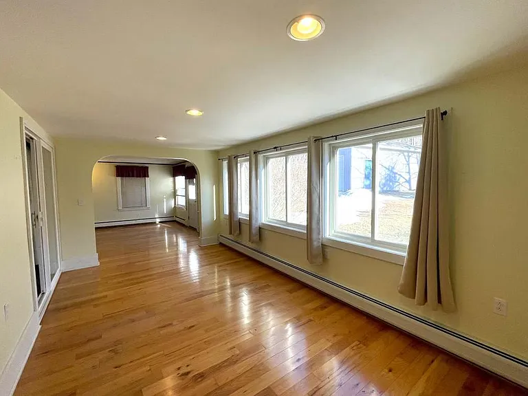 732 Highland Ave — Photo 5