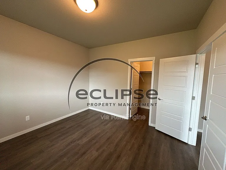 2921 Magnolia Ave — Photo 46