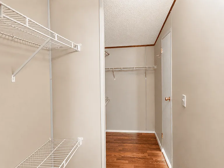 735 Horseshoe Trak — Photo 8