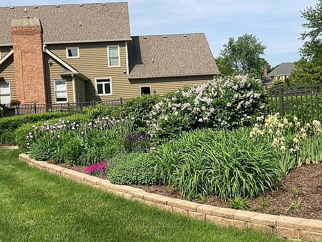 2nd image of 6N259 E Ridgewood Dr