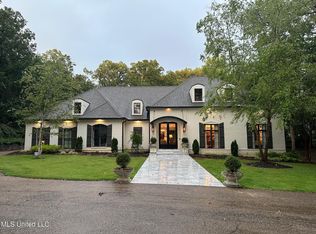 106 Woodmont Cv, Ridgeland, MS 39157