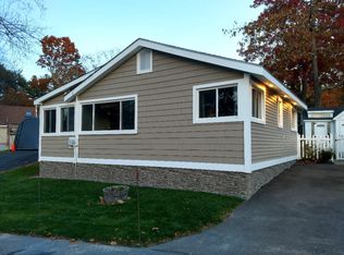 4 Zames Rd, Derry, NH 03038