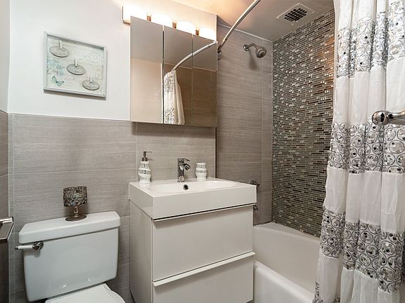 4th image of 61-15 97th St #1M