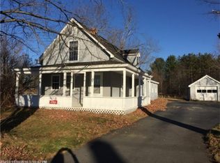 36 School St, Solon, ME 04979