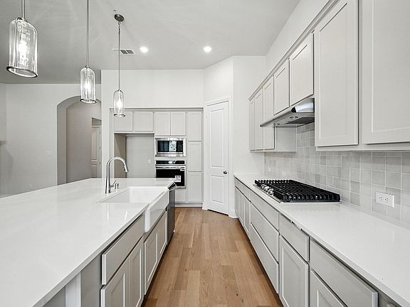 7th image of this home