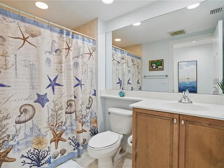 2728 Tiburon Blvd E #A-104 — Photo 10