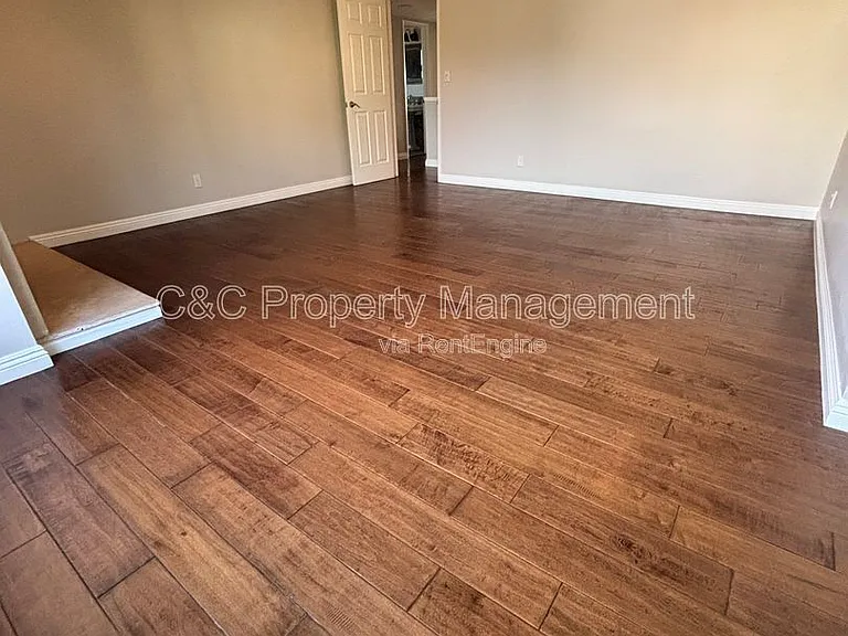 19010 Cliveden Ave — Photo 10