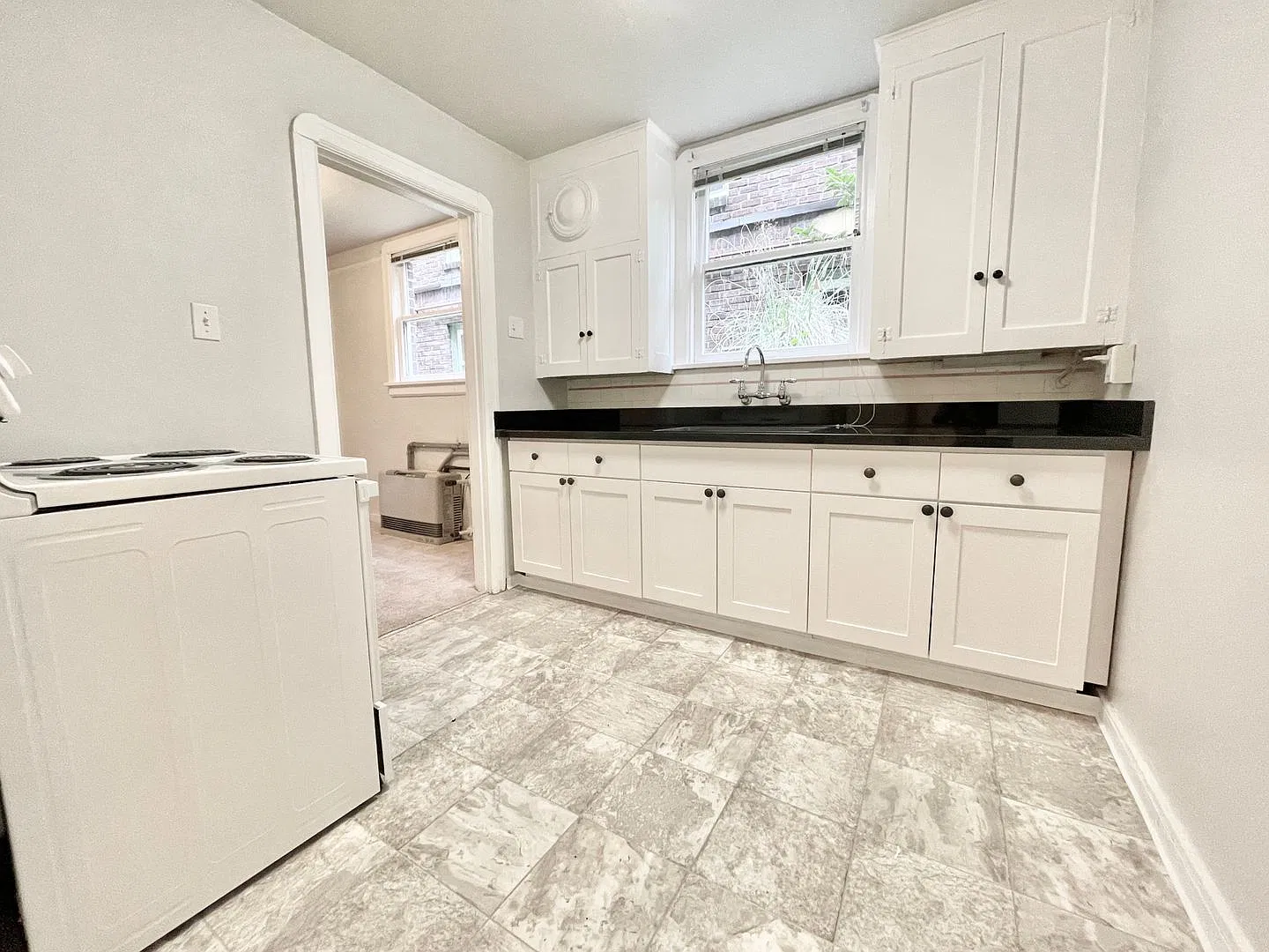 10th Avenue East Apartments — Photo 2