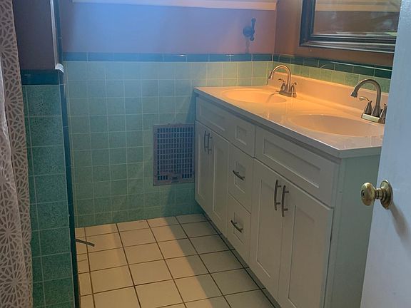 4th image of 9221 McLennan Ave
