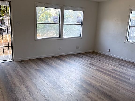 4th image of 1327 W 8th St