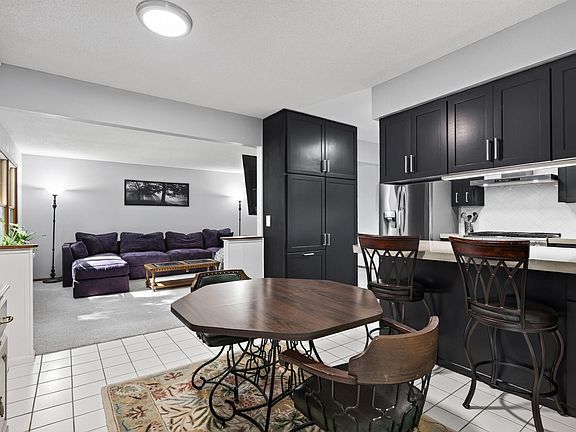 5th image of 1310 Woods Cir