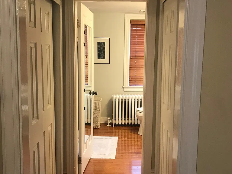 2433 Perot St — Photo 11