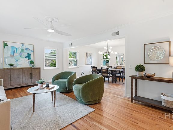 4th image of 214 Oxford Drive