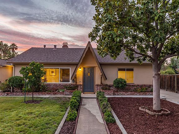 3rd image of 12583 Paseo Flores