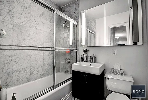 Rented by Bond New York | media 40