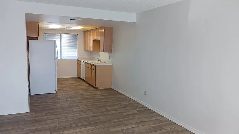1 bed, 400 sqft, $1,400 — Photo 2