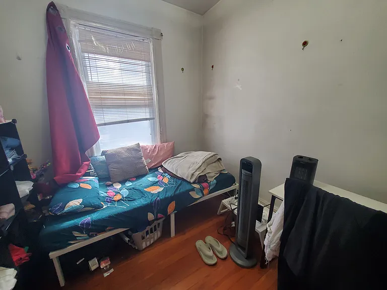 77 Walnut St — Photo 9