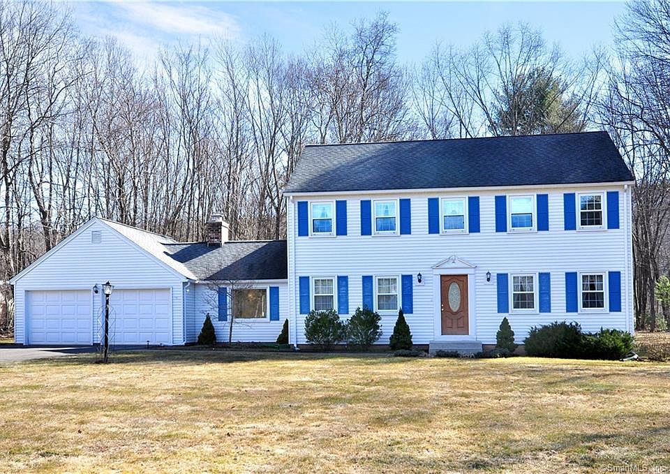 1st image of 3 Concord Dr