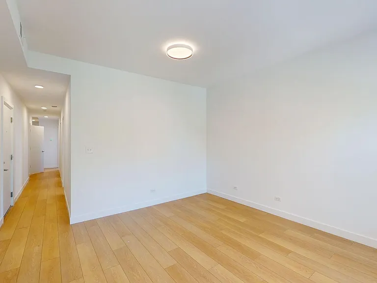 1515 E. 54th Street — Photo 65