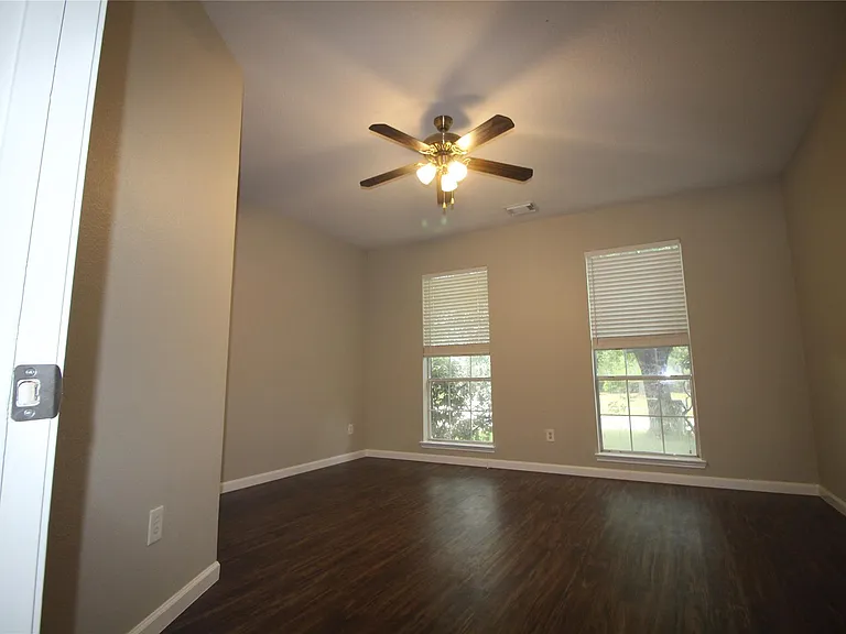 16730 Town Glade Dr — Photo 4