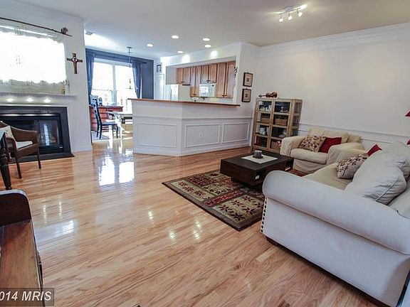 4th image of 11449 Fogarty Ct