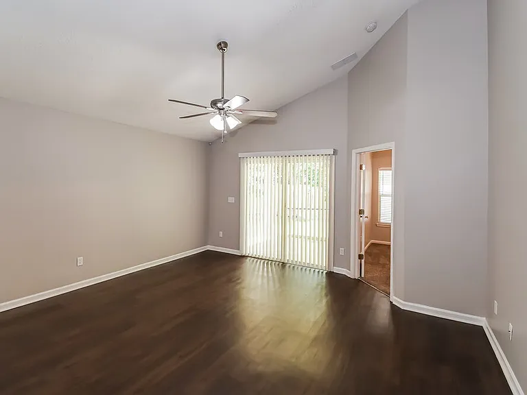 2741 Acorn Park Dr N — Photo 3