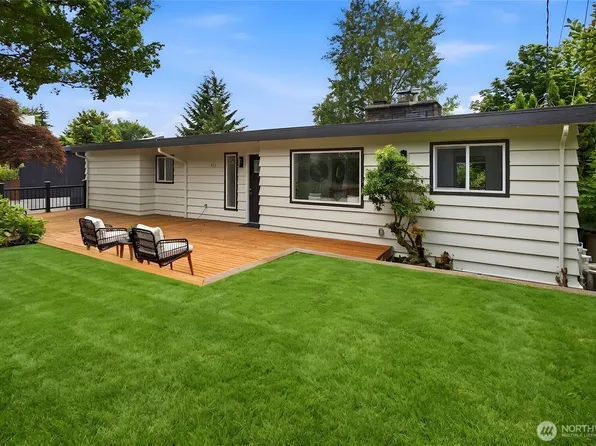 325 105th Ave SE, Bellevue, WA 98004
