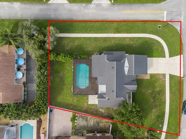 22301 Ensenada Way, Boca Raton, FL 33433