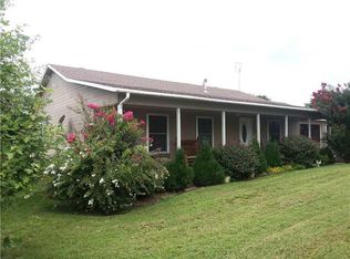 3385 Clyde Ln, Springdale, AR 72764