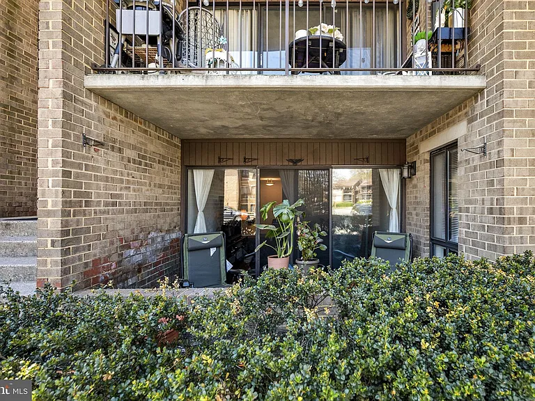 517 Florida Ave #T4 — Photo 36