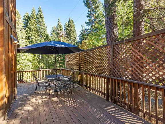 3rd image of 10761 Laurelwood Dr